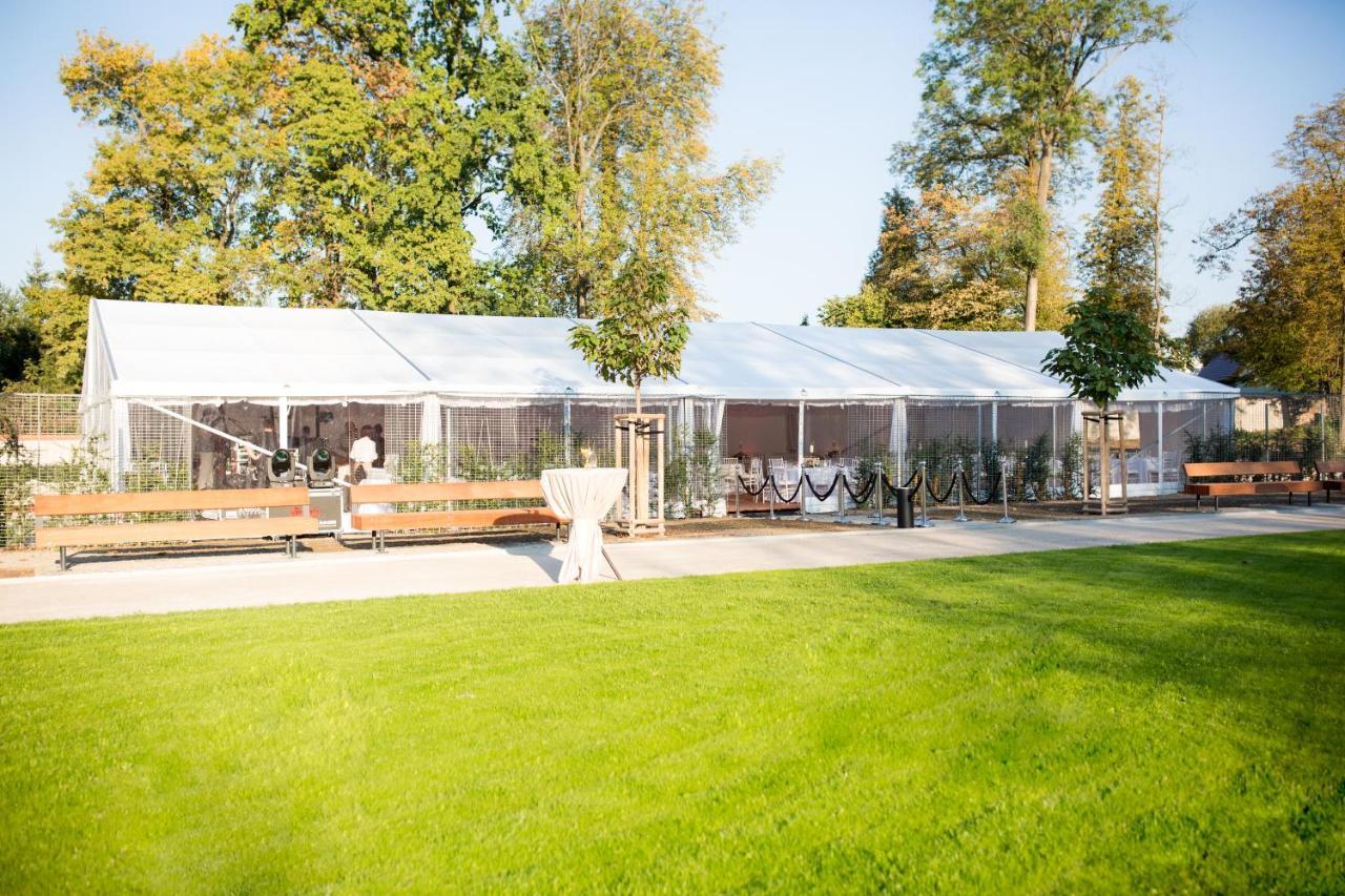 Chateau Clara Futura Dolni Brezany 외부 사진